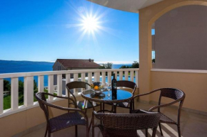Ferienwohnung in Dugi Rat mit Großer Terrasse